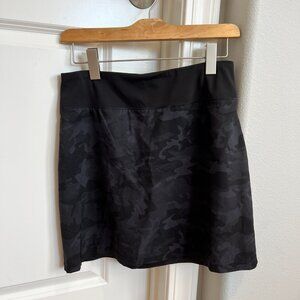 Maison d'Amélie Athletic Skirt Built-in Hidden Shorts Black & Gray Camo
